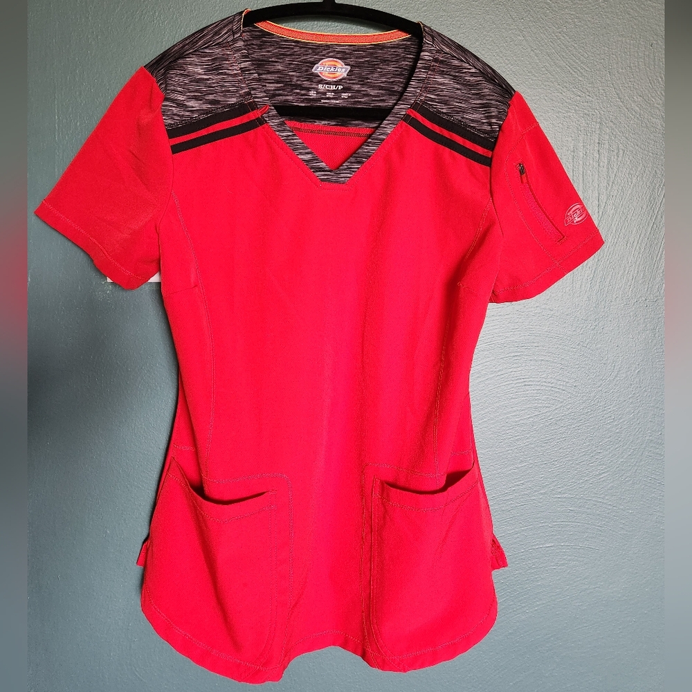 Dickies Dynamix 3-Pocket V Neck Melange Scrub Top